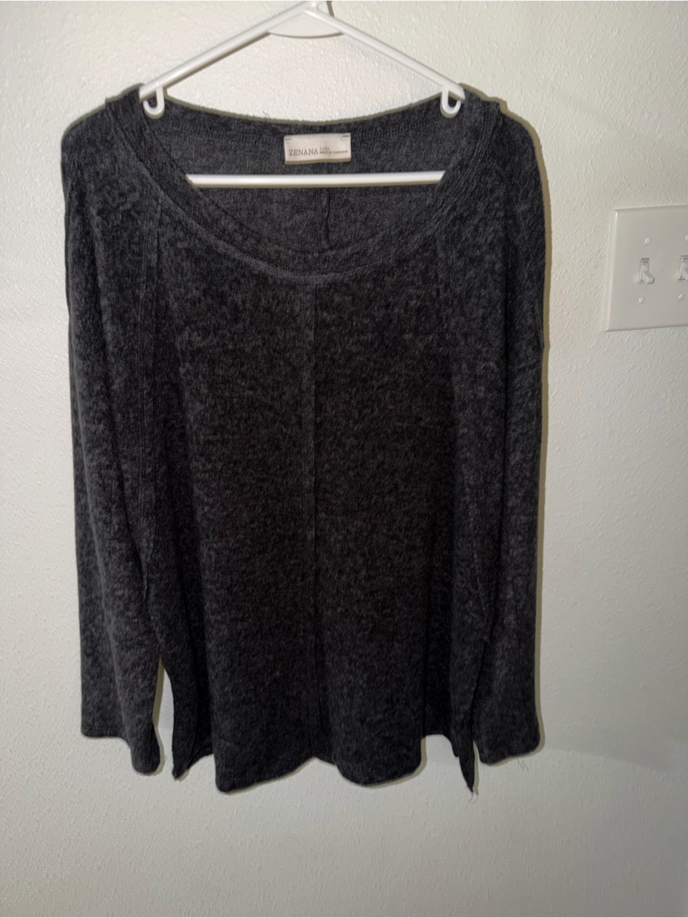 Zenana Outfitters Dark Charcoal Hacci Fabric Long Sleeve Crewneck Sweater NWOT